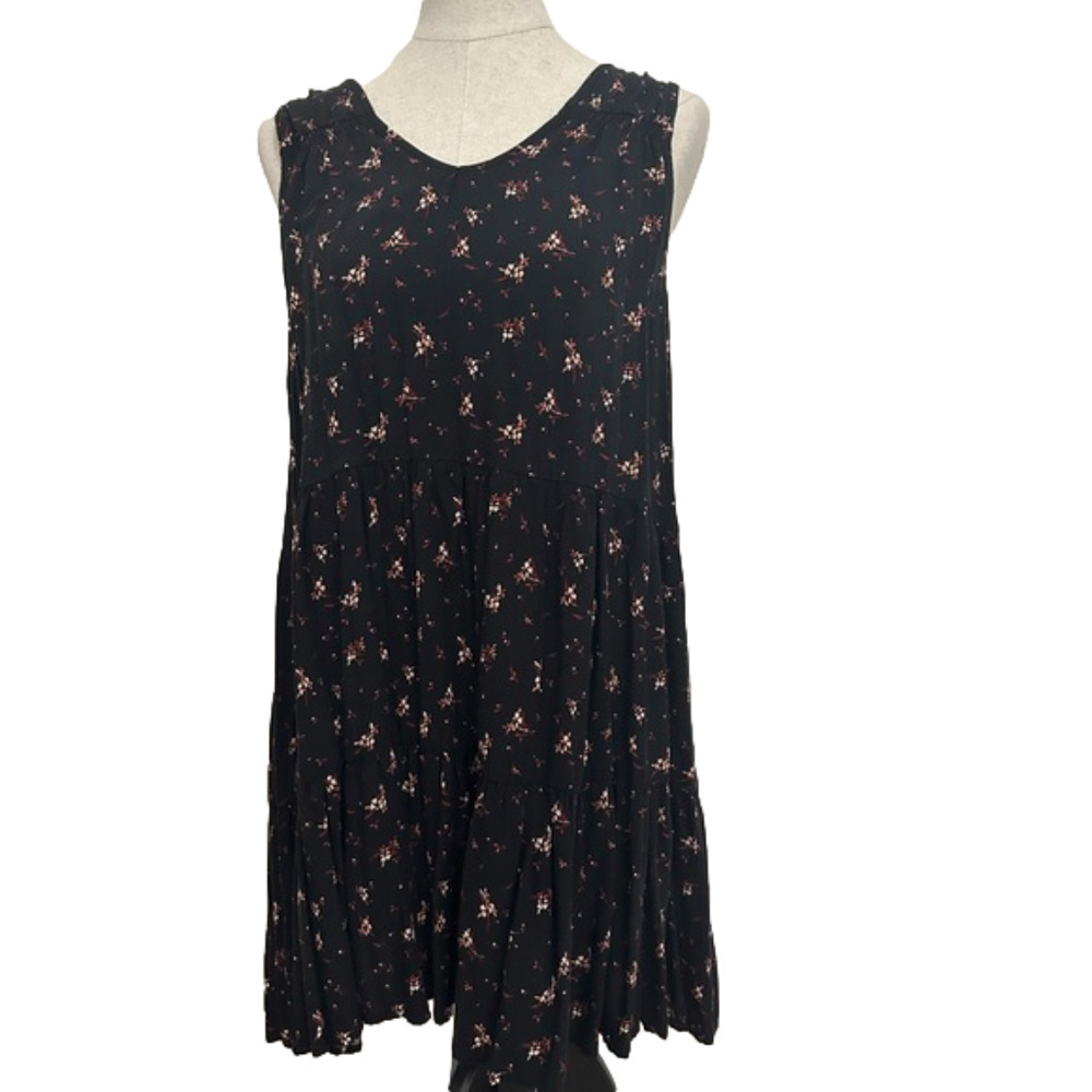 True Craft Sleeveless Tiered Swing Dress
